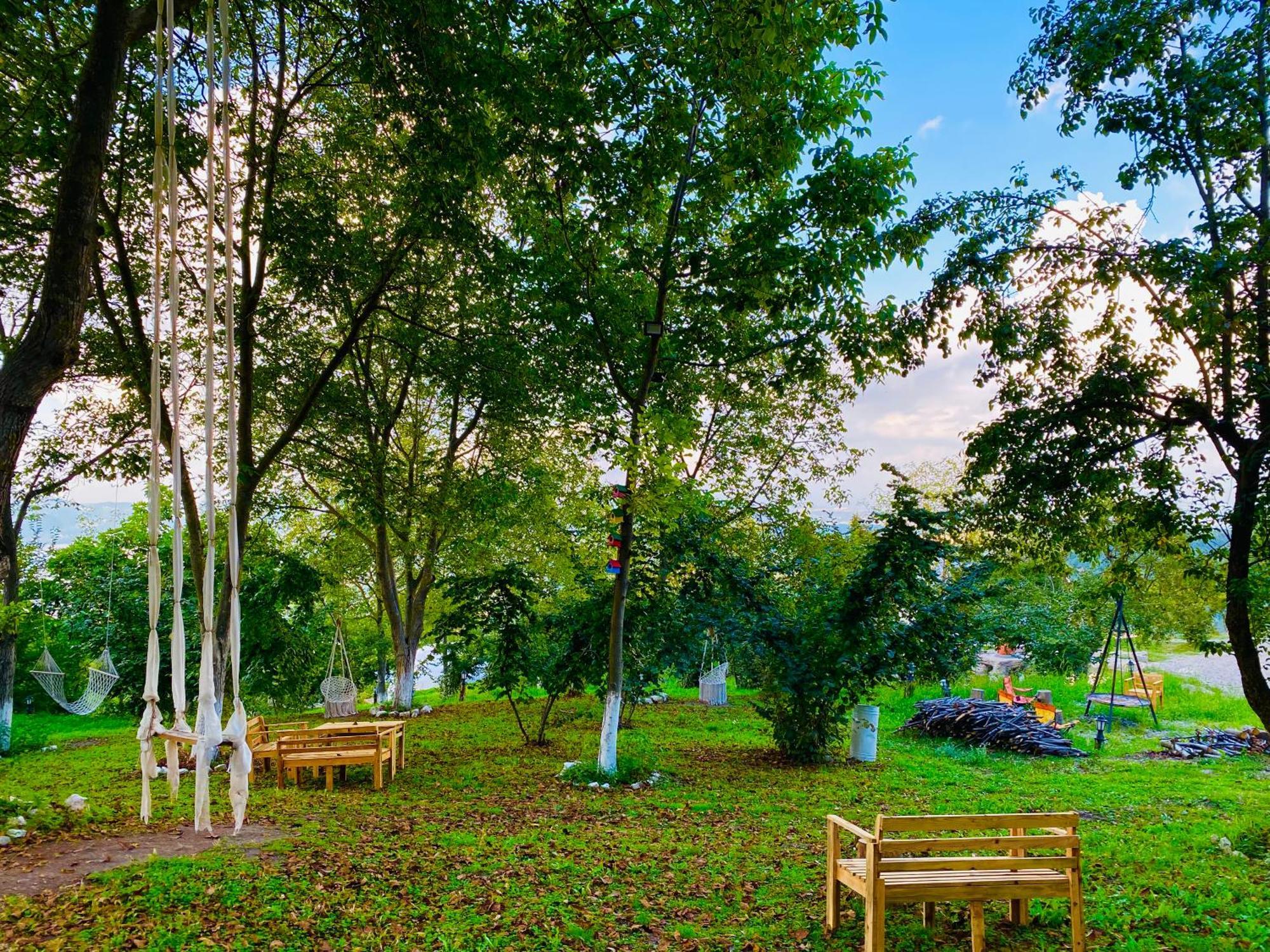Phalesia Glamping Otel Сапанджа Екстериор снимка